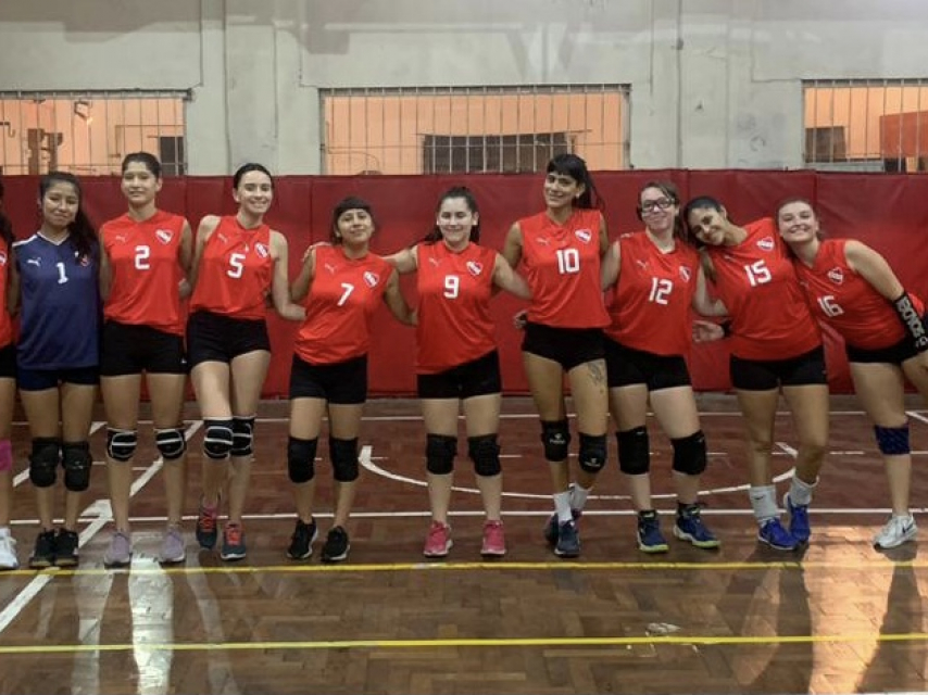 Club Atlético Independiente de Burzaco - VOLEY / MAYORES FEMENINO Este  domingo 20/11 a partir de las 15:00 hs, se estarán jugando las SEMIFINALES  de local! Las chicas se enfrentan a Cañuelas